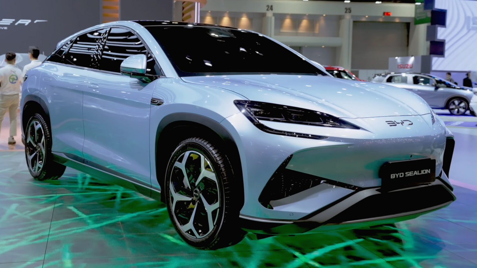 BYD Sealion 8